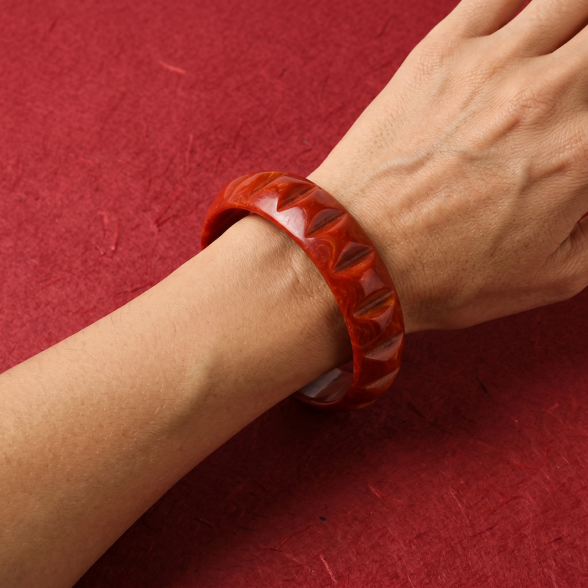 Vintage Carved Bakelite Bangle Bracelet — Reddish Orange | circa 1940s–1950s