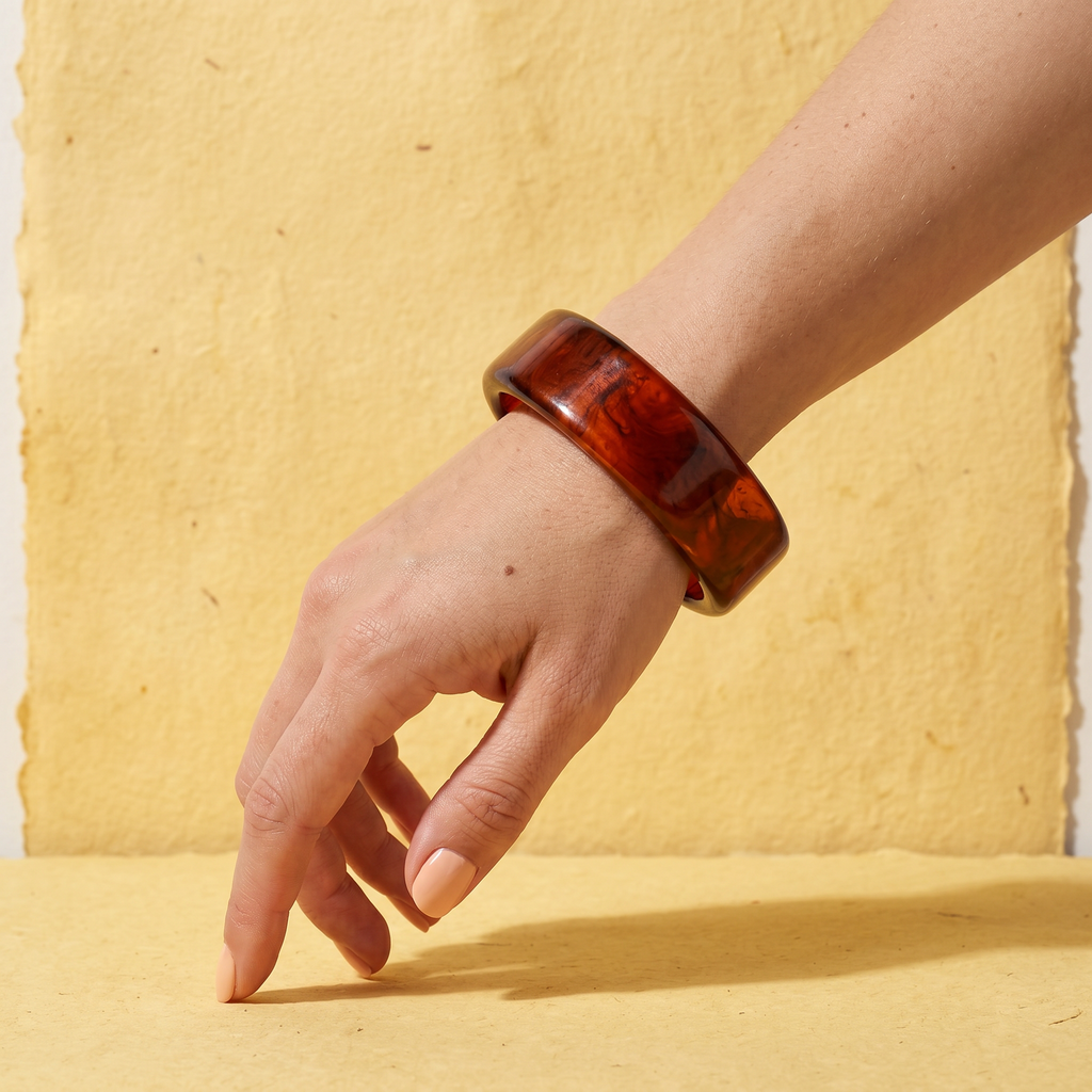 Vintage Bakelite Bangle Bracelet — Translucent Tortoise | circa 1940s–1950s